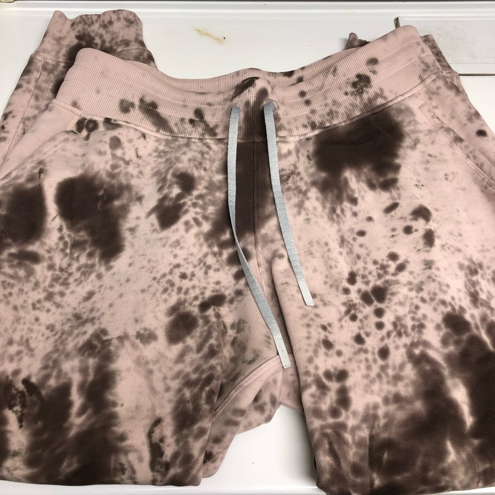 Lululemom Warm Down Jogger Sz 8